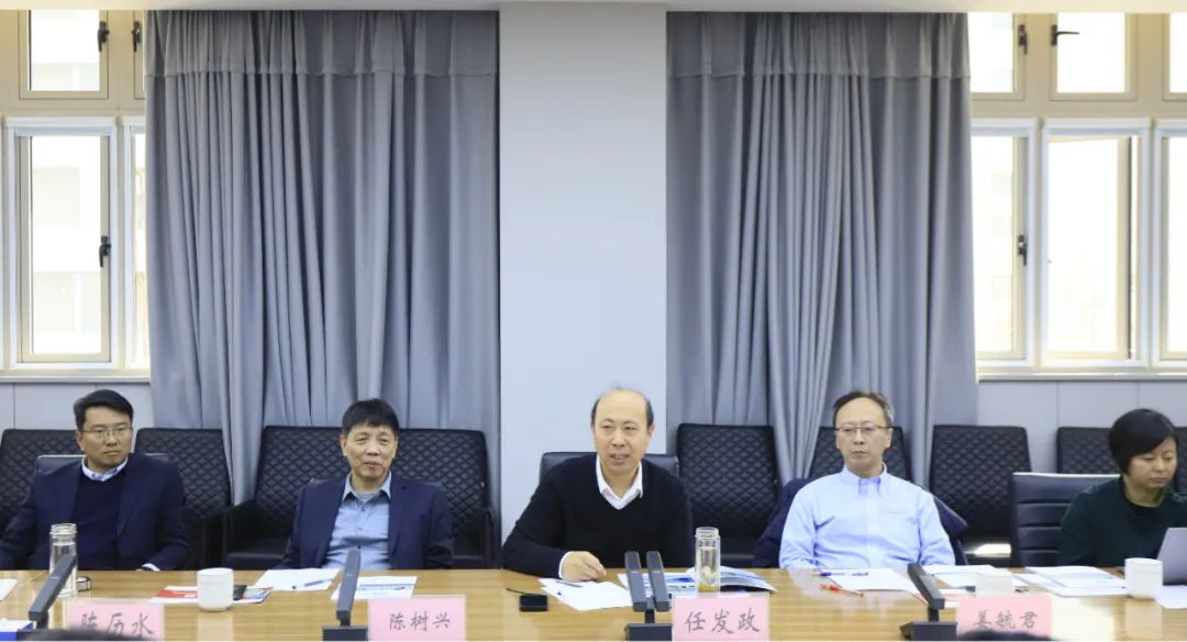 官方网站入口乳业集团党委书记、董事长唐洪峰一行赴中原食品实验室同中国工程院院士、中原食品实验室主任任发政座谈交流