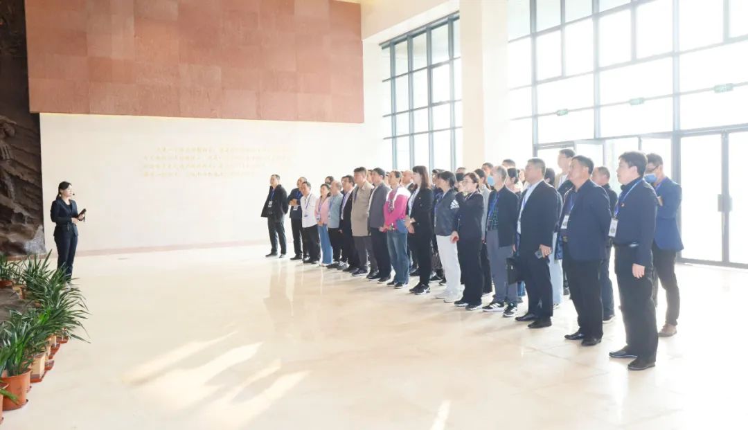 传承红色基因·践行初心使命 | 官方网站入口乳业集团党务干部赴河南大别山干部学院开展综合素质提升教育培训