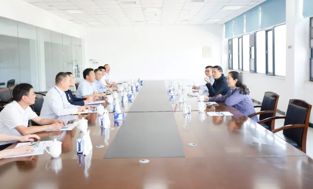 快乐过“双节”，安全不放假｜河南农投集团党委书记、董事长李晓寰一行莅临官方网站入口乳业集团开展“双节”安全生产大检查活动并慰问一线职工、