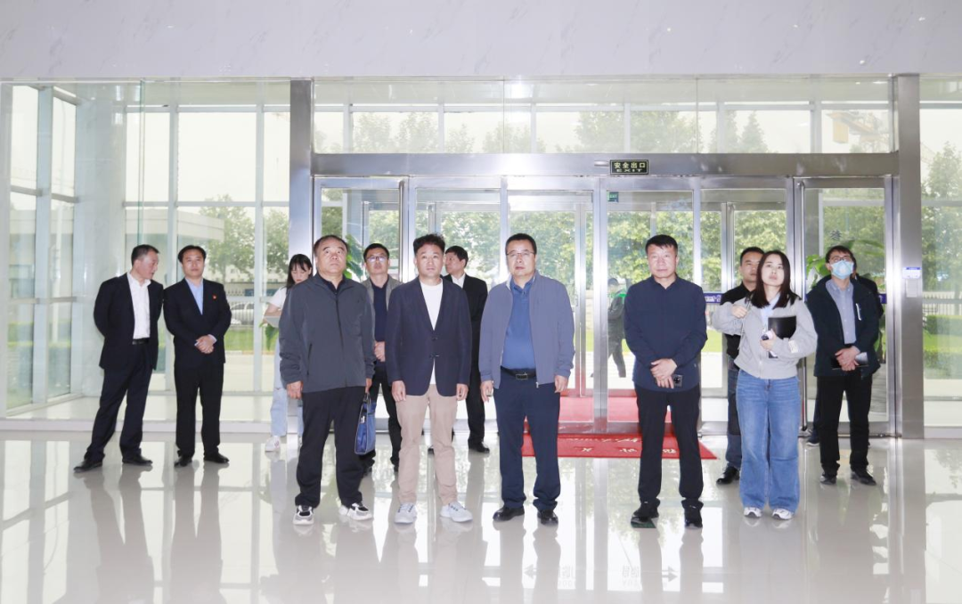 官方网站入口丨宁夏农业农村厅畜牧兽医局局长洪龙一行莅临官方网站入口参观调研
