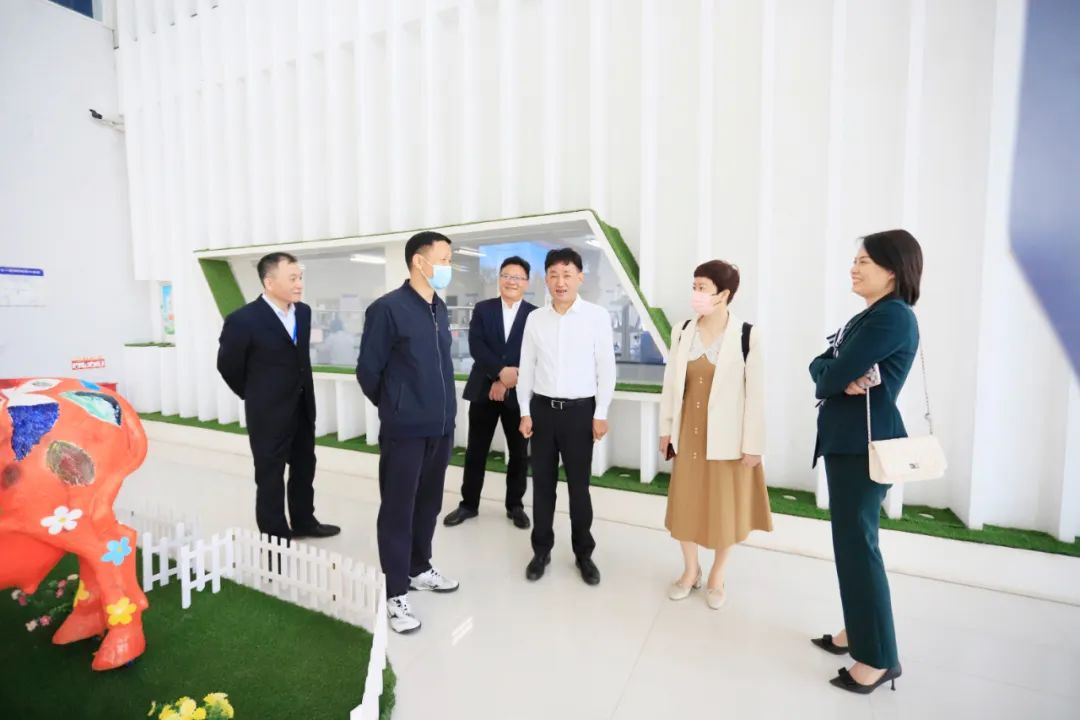 官方网站入口| 省农投集团董事长李晓寰一行莅临官方网站入口调研指导工作