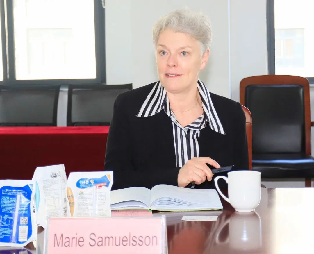 深化合作交流 互信共赢发展丨瑞典爱克林公司首席执行官 Ms.Marie Samuelsson 一行莅临官方网站入口乳业集团参观座谈