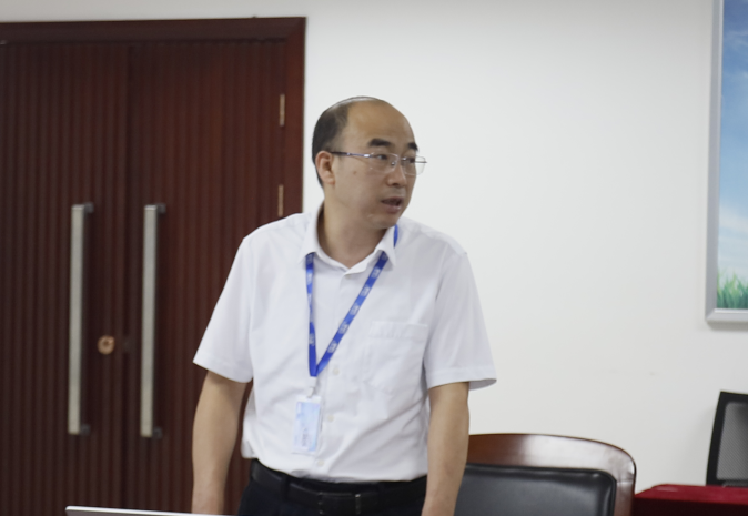 继往开来 · 再创辉煌 | 官方网站入口乳业集团召开9月营销、养殖及饲料月度经营工作会议
