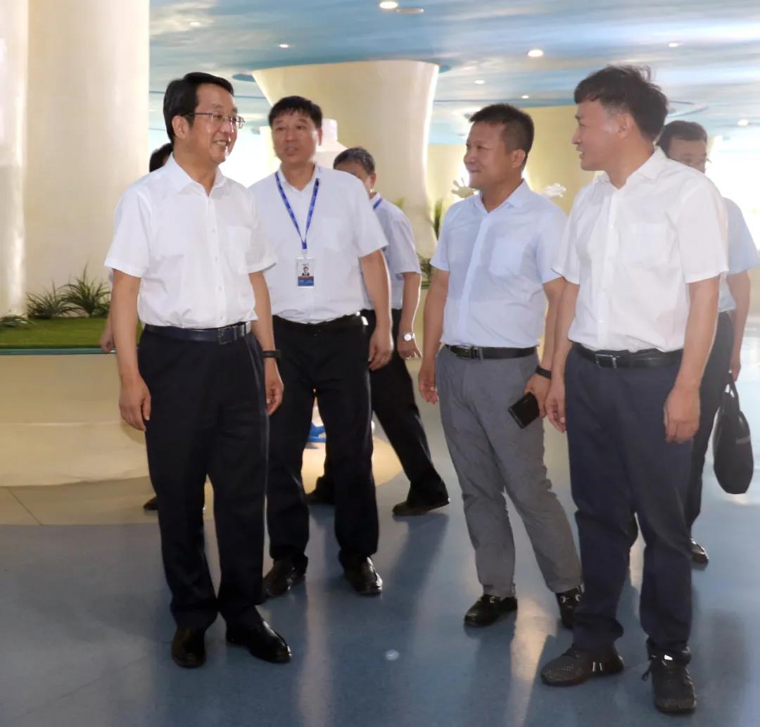 河南省高级人民法院院长胡道才一行莅临官方网站入口乳业集团开展“万人助万企”活动 助力企业发展