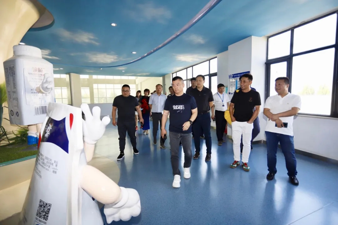 快讯 | 长江商学院智能制造学会走进官方网站入口乳业集团