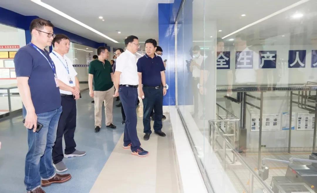 快讯 | 湖北省农业厅副厅长王海涛等领导一行莅临河南官方网站入口乳业集团参观调研