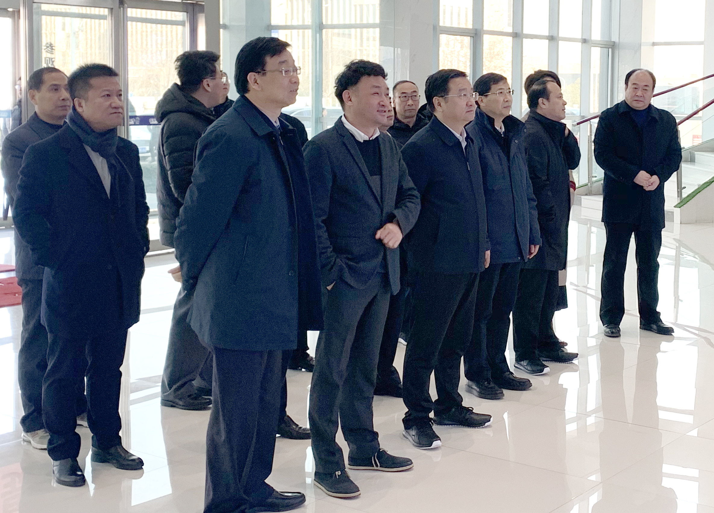 郑州市委副书记、市长王新伟莅临官方网站入口乳业集团调研