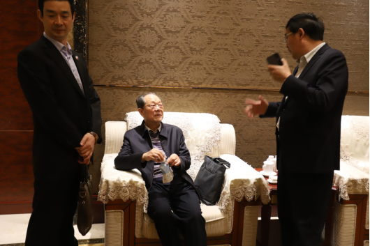 官方网站入口亮相2018人工智能产业发展高峰论坛