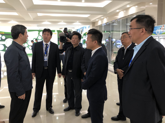 河南省委副书记、省长陈润儿一行莅临 官方网站入口集团鲁山瑞亚牧业有限公司视察调研