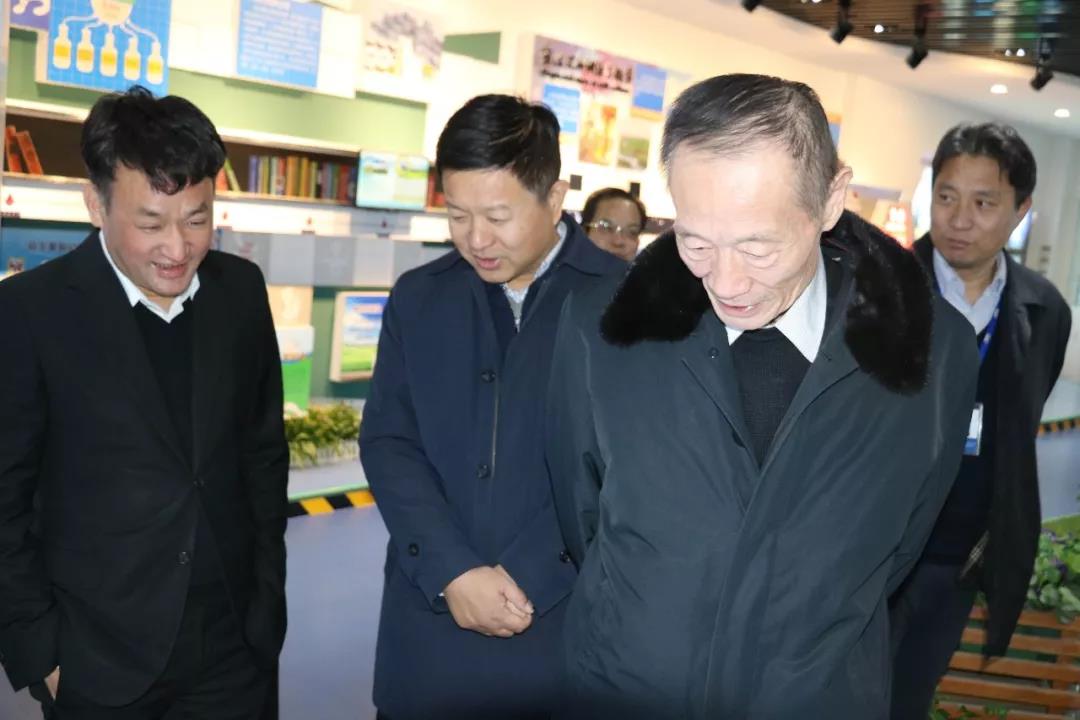 中国奶业协会高鸿宾会长莅临官方网站入口指导工作