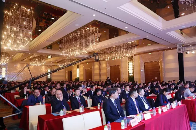 年度盛典|【凝心聚力 共赢未来】官方网站入口2017年客户大会纪实