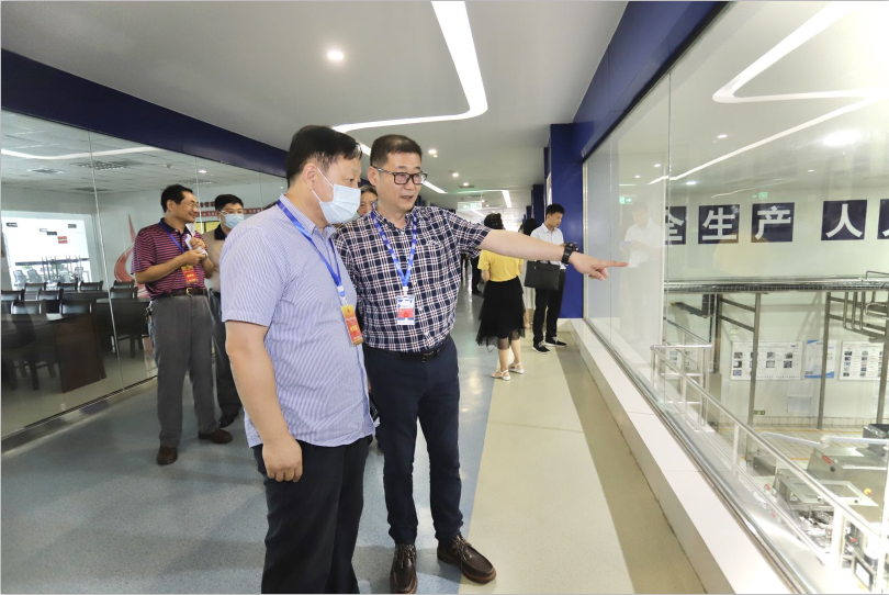 快讯|郑州市人大代表莅临河南官方网站入口乳业集团参观调研