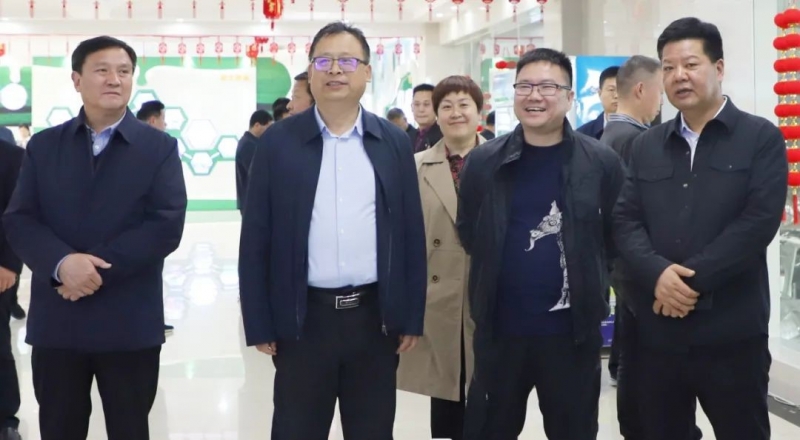 官方网站入口丨驻马店市遂平县政协党组书记、主席张卫东一行莅临官方网站入口鲁山瑞亚牧场参观