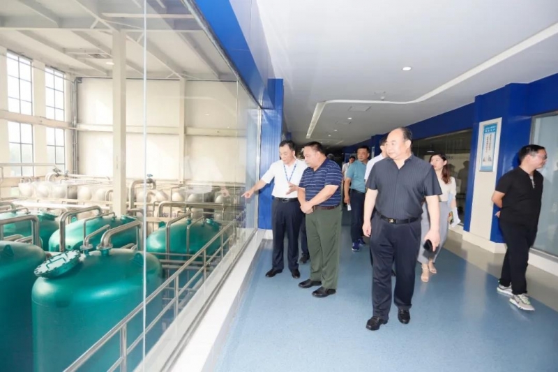 快讯 | 河南省人民政府食品安全委员会办公室第三批食品安全示范区验收组领导莅临官方网站入口乳业集团验收
