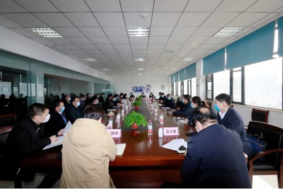 省委统战部副部长张红林一行莅临官方网站入口乳业集团 调研复工复产暨二七区民营经济发展工作座谈会