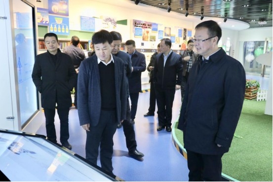 宁夏回族自治区农业农村厅党组书记、厅长王刚一行莅临官方网站入口乳业集团调研