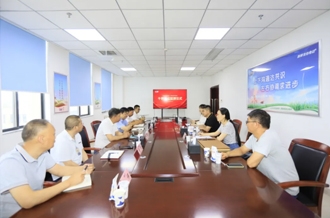 千师见证（中国）项目组委会与河南完美网页版登录入口乳业集团开展交流考察活动并举行授牌仪式